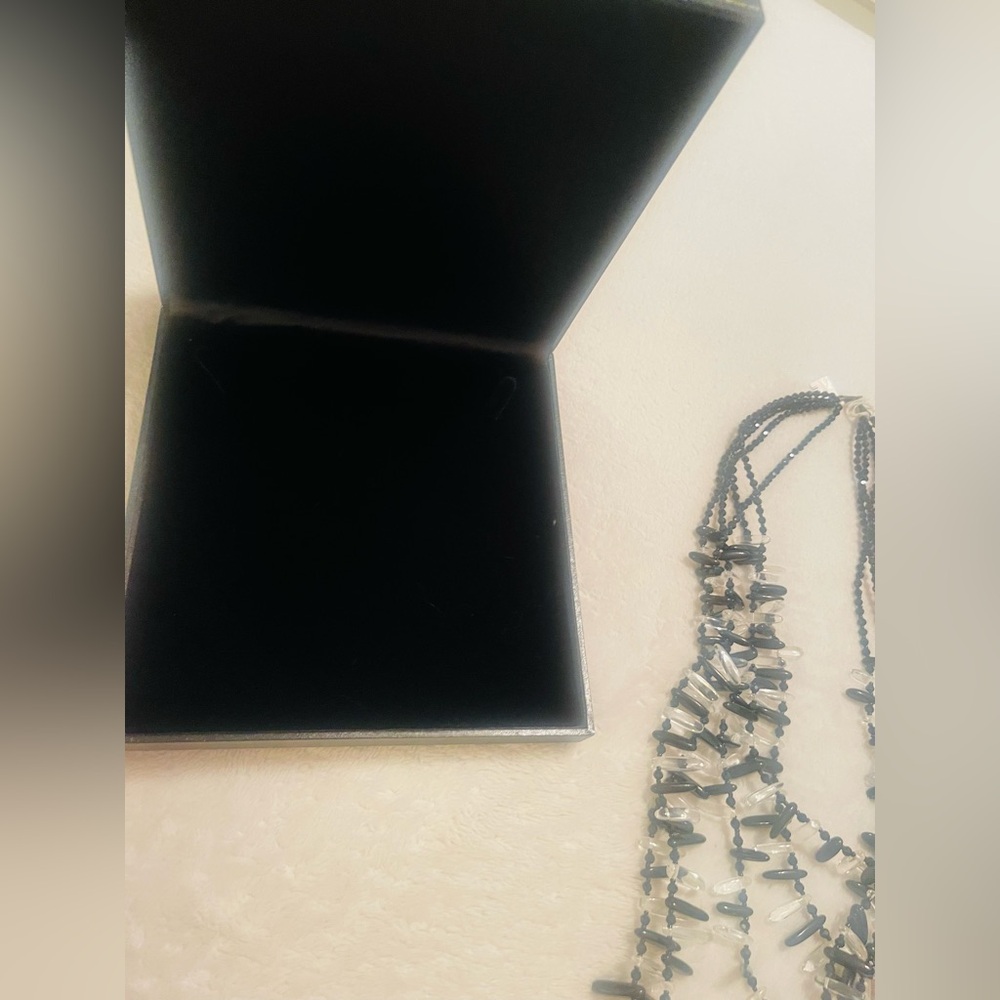 STATEMENT NECKLACE - Picture 4 of 5